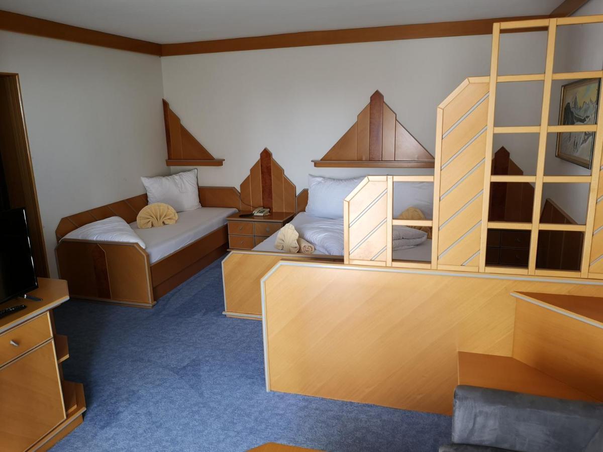 Hotel Thier Mönichkirchen Buitenkant foto